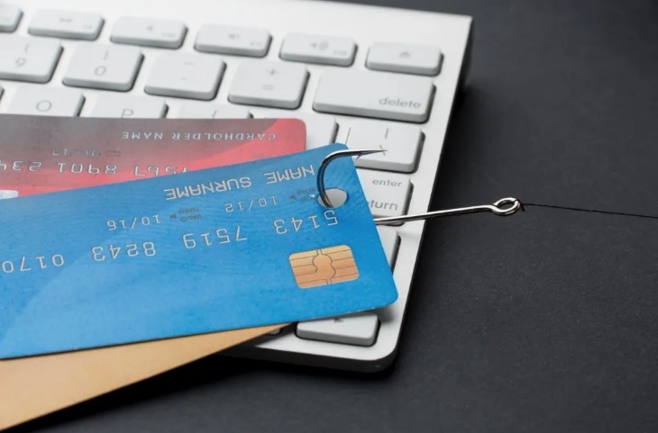 Serasa orienta consumidores e disponibiliza ferramenta para evitar golpes