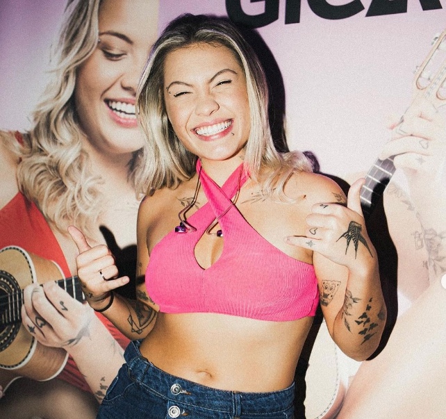 Cantora desembarca em Manaus e agita Samba Sunset com ‘Pagode da Gica’