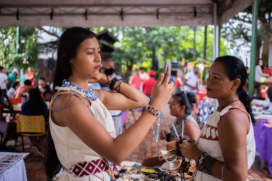 Feira da FAS conta com espaço kids e atrações culturais neste domingo