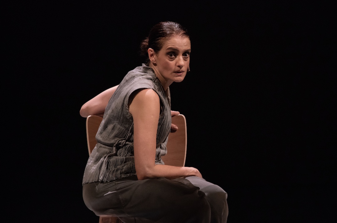 Denise Fraga estrela espetáculo 'Eu de Você' no Teatro Amazonas