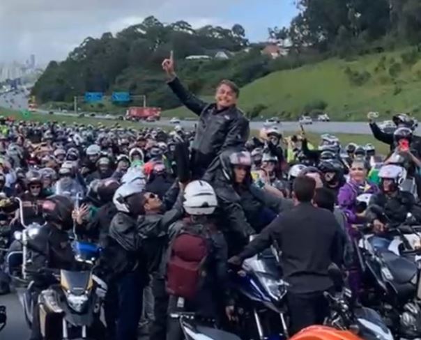 Bolsonaro afirma que acordo entre TSE e WhatsApp não será cumprido