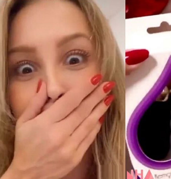 Fãs dão vibrador de presente a Carla Diaz: 'é sério isso?'