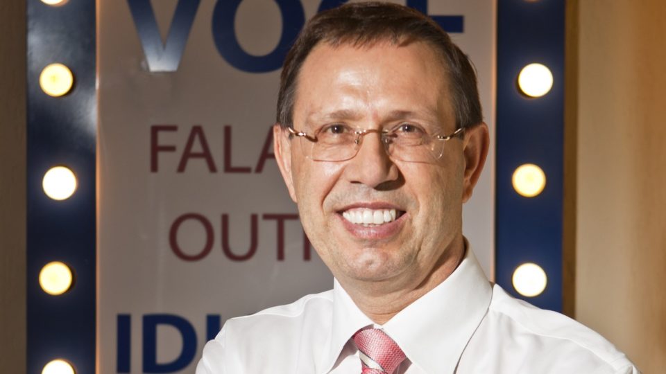 CPI marca depoimento do empresário Carlos Wizard 