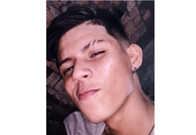 Jovem sai para comemorar aniversário e desaparece em Manaus