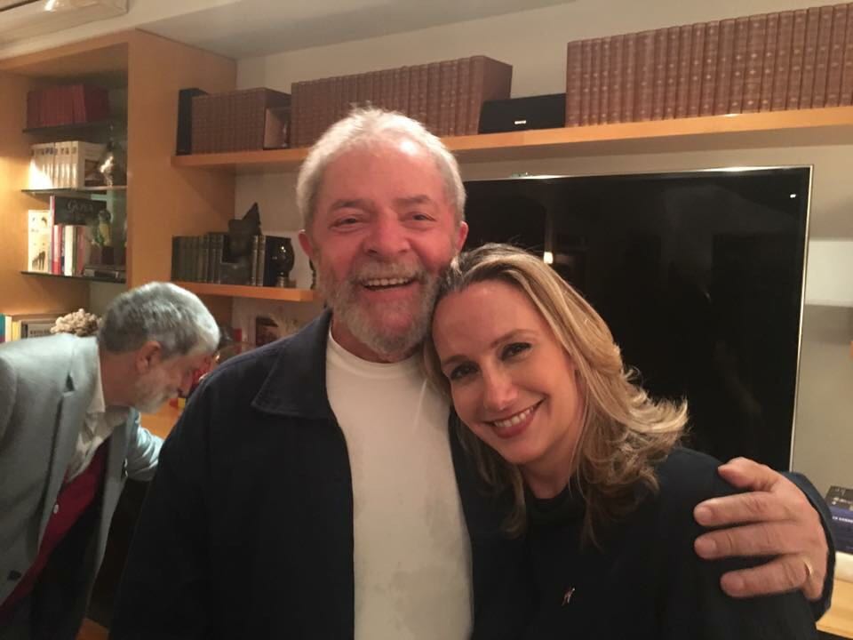 Lula nomeia Carol Proner, esposa de Chico Buarque, para a Comissão de Ética