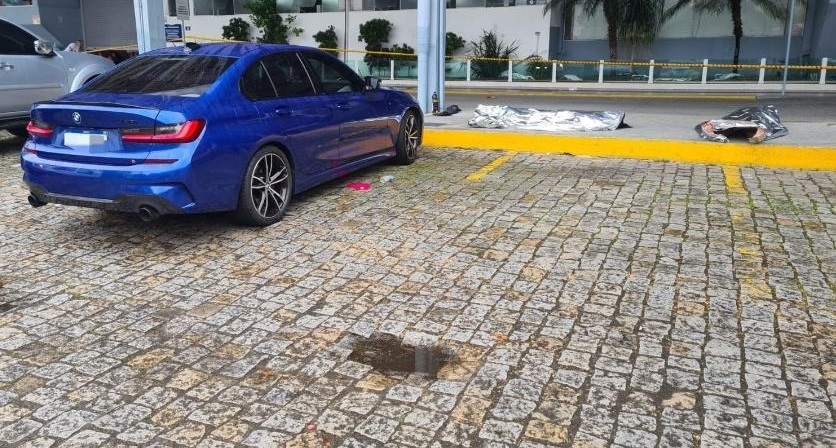 Quatro jovens são achados mortos dentro de BMW após festa de Réveillon 