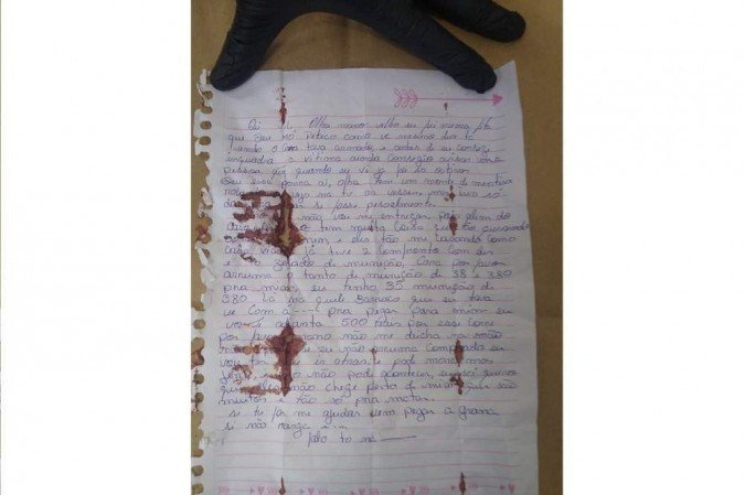 Carta ensanguentada encontrada com Lázaro indica detalhes de chacina