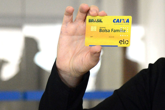 Saiba quais beneficiários do Bolsa Família recebem auxílio emergencial hoje