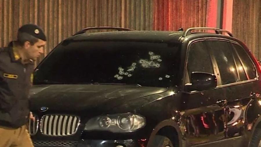Casal é morto a tiros em carro de luxo em Curitiba; mulher estava grávida