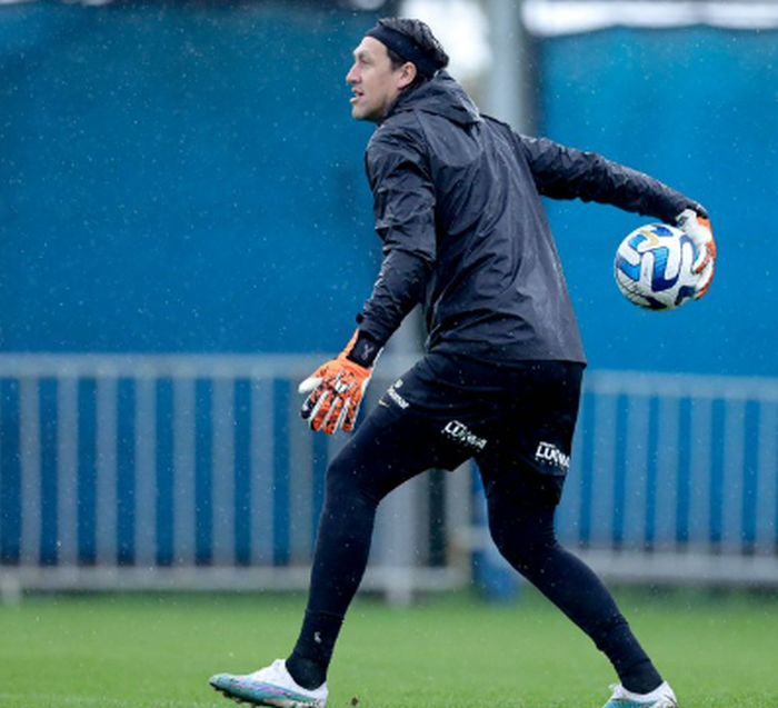 Sombra de Cássio no Corinthians recebe sondagens e pode sair em 2024