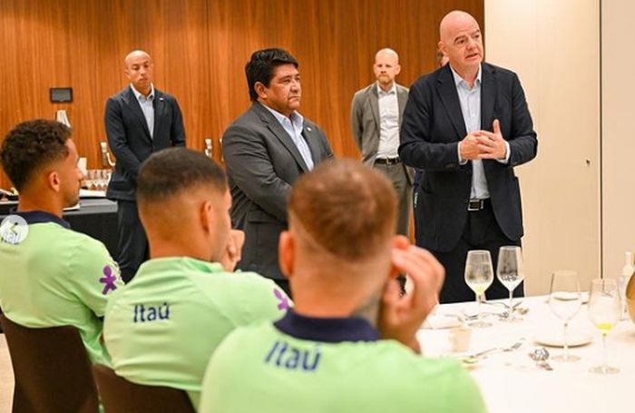 Presidente da CBF tem reunião com líderes da seleção sobre técnico