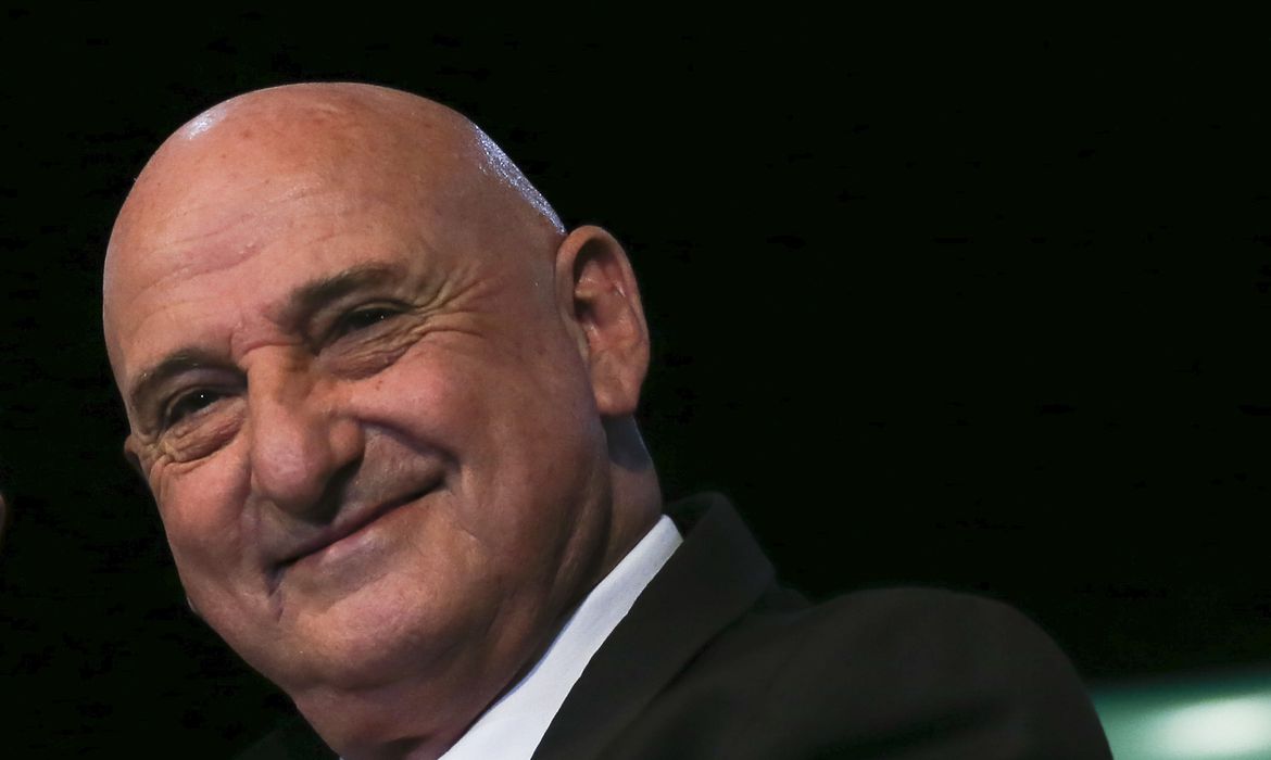 Ministro do Gabinete de Segurança Institucional pede exoneração