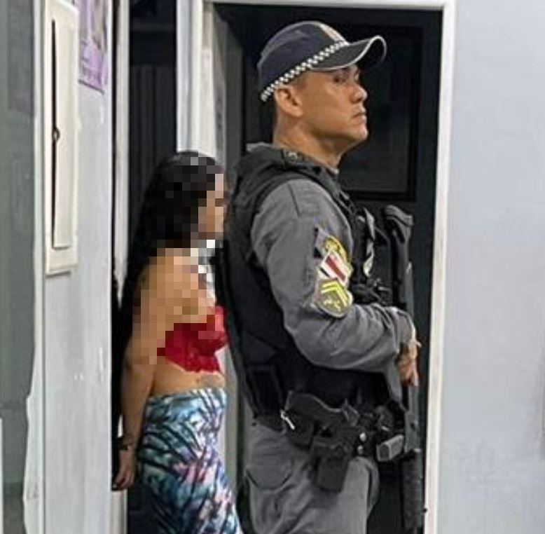 Mulher presa por matar marido a facadas é liberada em Manaus