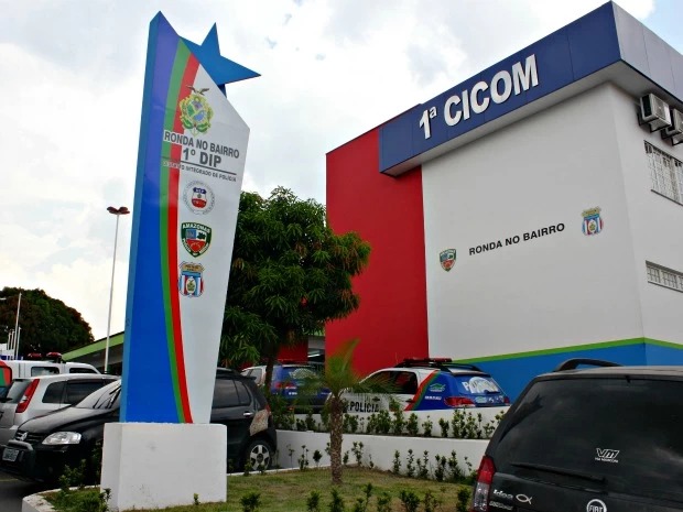 Homem é preso com drogas após tentar fugir da polícia em Manaus