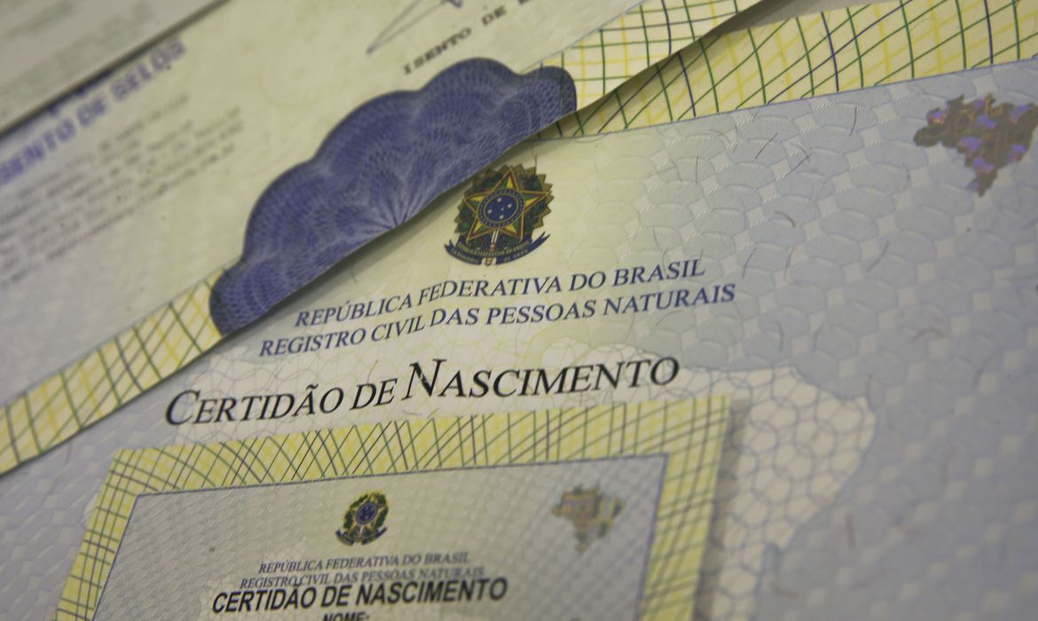CNJ fará mutirão para emitir 2,7 milhões de certidões de nascimento