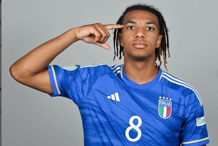 PSG oficializa contratação de Cher Ndour, joia italiana ex-Benfica