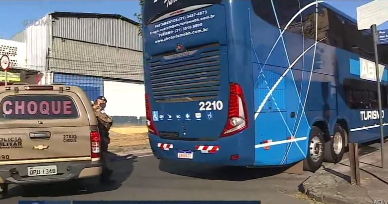 Após 12 horas detidos, jogadores do Boca pagam fiança e deixam delegacia 