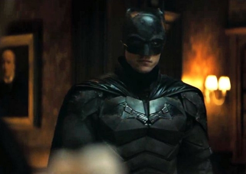 Robert Pattinson é visto em público como Bruce Wayne; veja fotos