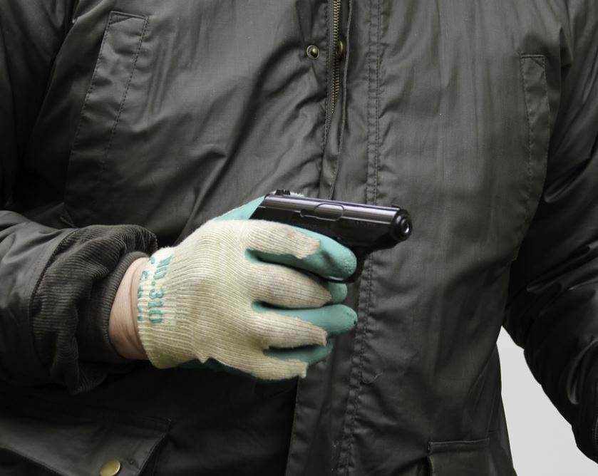 Homem que fazia arrastões e ameaçava vítimas com arma é preso em Manaus