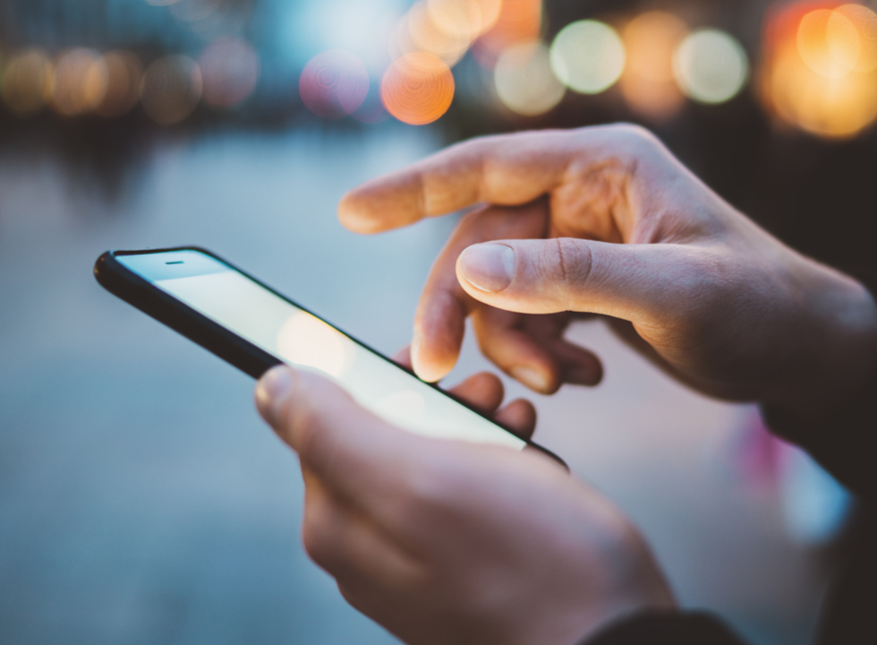 Mulher ganha R$ 10 mil por contratar internet e não ter serviço