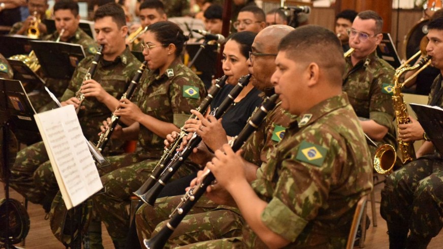 Banda do CMA apresenta show com repertório natalino em Manaus