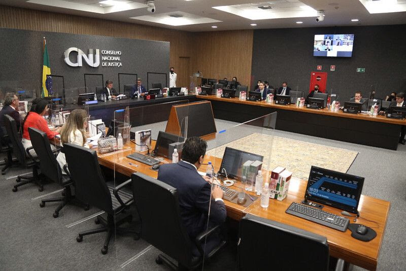 Distinção de gênero passa a ser obrigatória no Judiciário