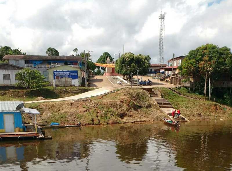 Idoso morre afogado após barco naufragar com filho e amigo no Amazonas 
