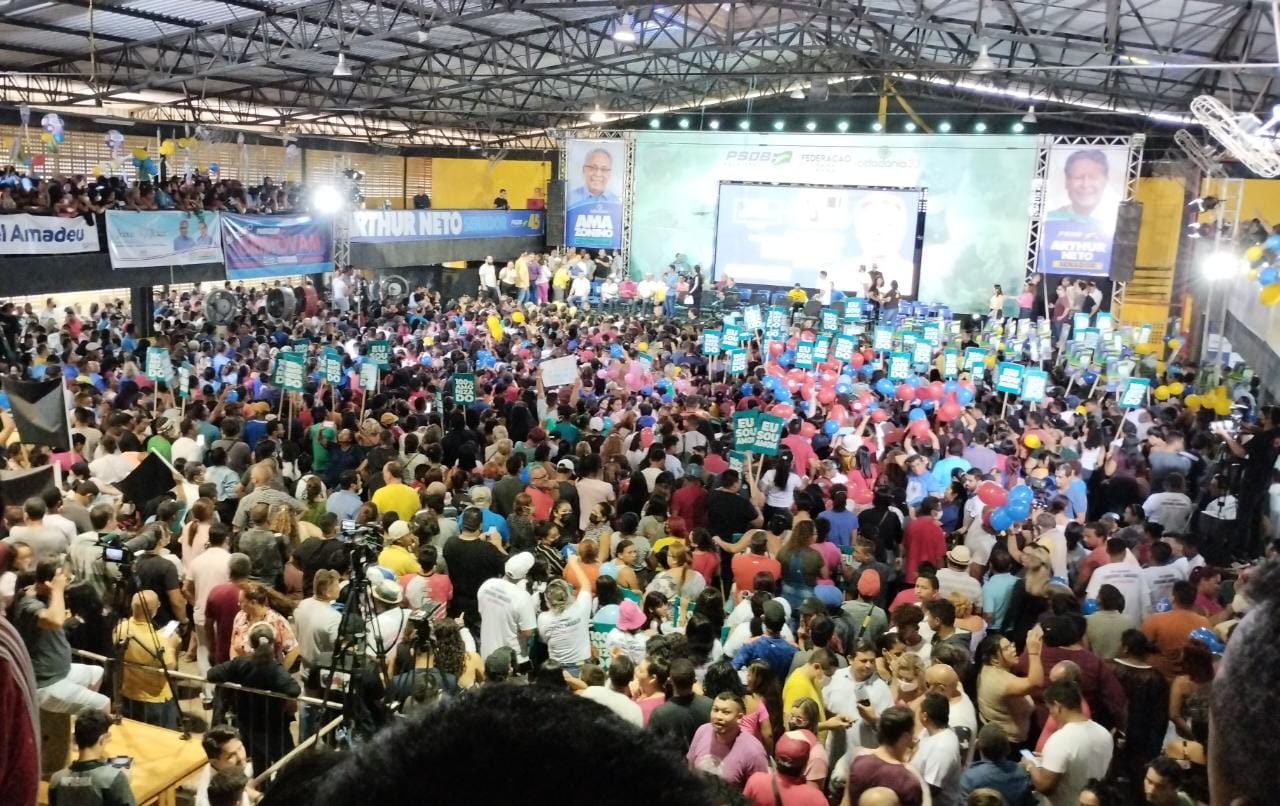 Convenção de Amazonino e Arthur Neto reúne multidão em Manaus