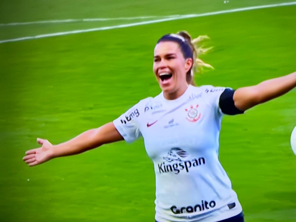 Corinthians vence Ferroviária de virada é o campeão do Brasileiro feminino
