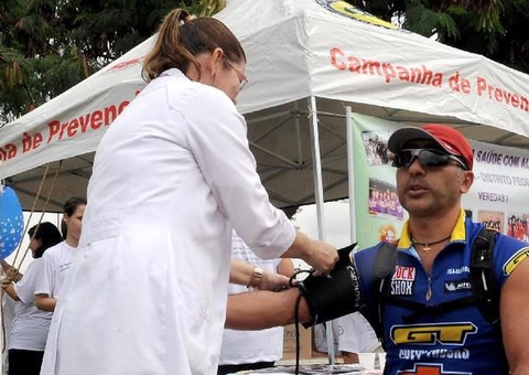 Tratamento de cardiopatias não piora quadro de covid-19, diz estudo