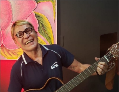 Cantor Zezinho Correa apresenta melhora da Covid-19, mas segue internado