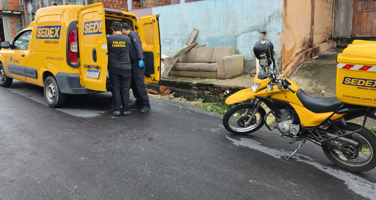 Criminosos roubam carro dos Correios em Manaus; PF investiga caso