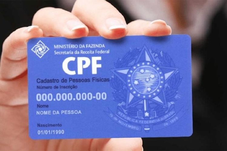 Vítima troca de CPF após 18 anos de fraudes com cartões clonados