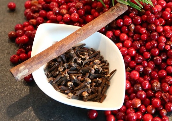 Conheça o chá que combate inflamações na gengiva