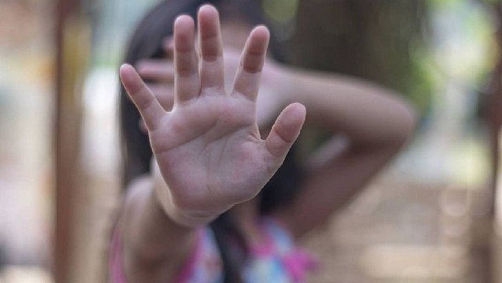 Menina de 9 anos 'casada' com primo em Manaus era prostituída pelo pai, dizem irmãos