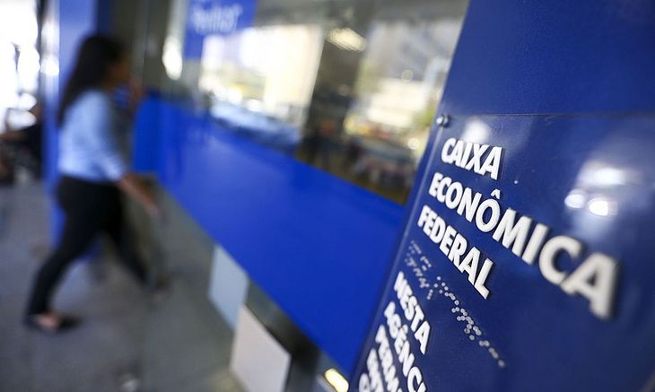 Caixa paga abono antigo do PIS de até R$ 1.212; tire suas dúvidas