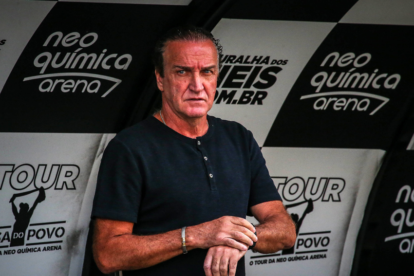 Anúncio de Cuca divide torcedores do Atlético-MG