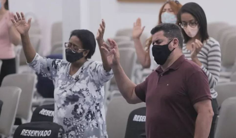 Polêmica: STF decide hoje se libera missas e cultos presenciais no Brasil