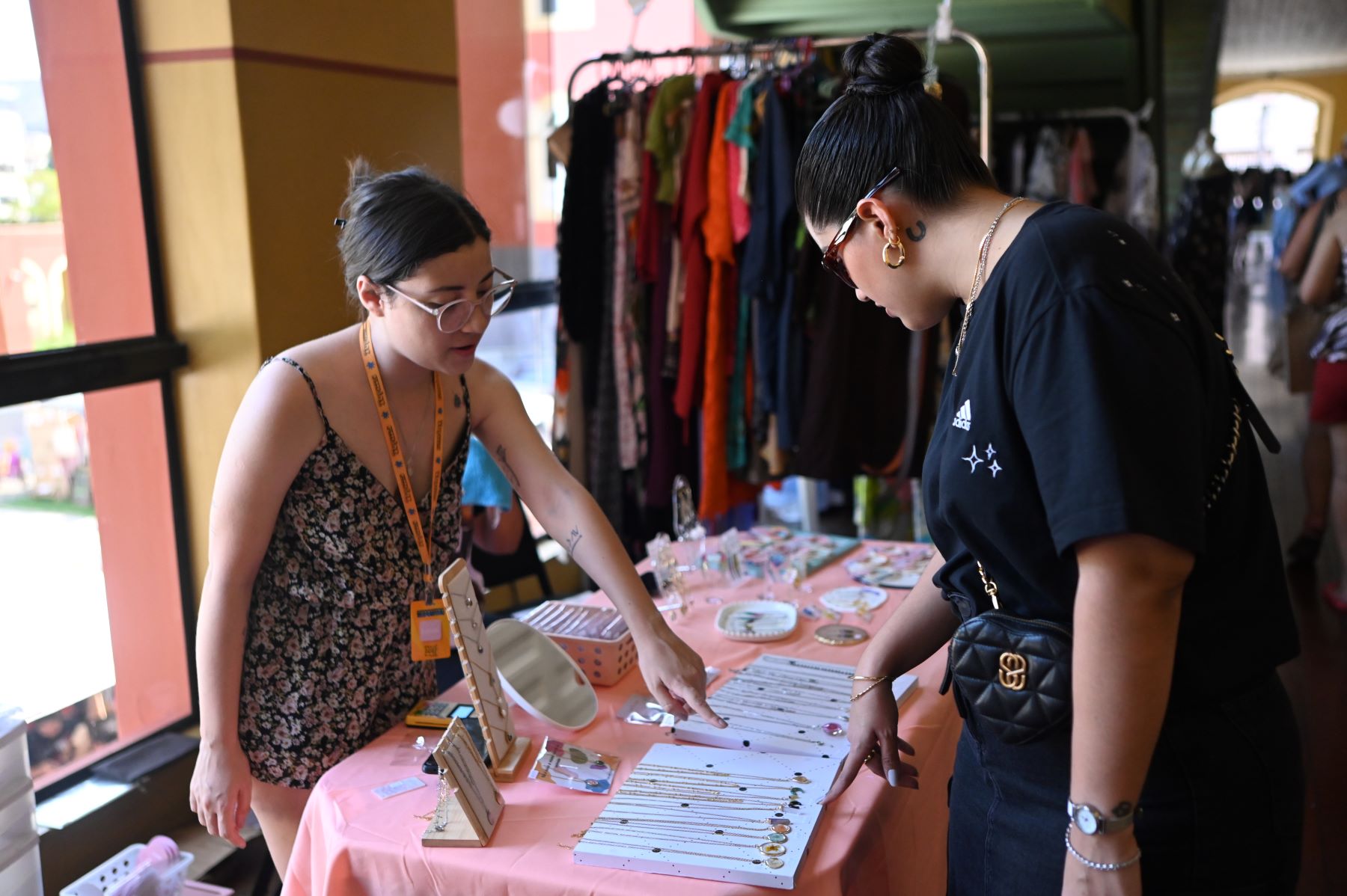 Feira Tupissai acontece neste domingo no Centro Cultural Povos da Amazônia