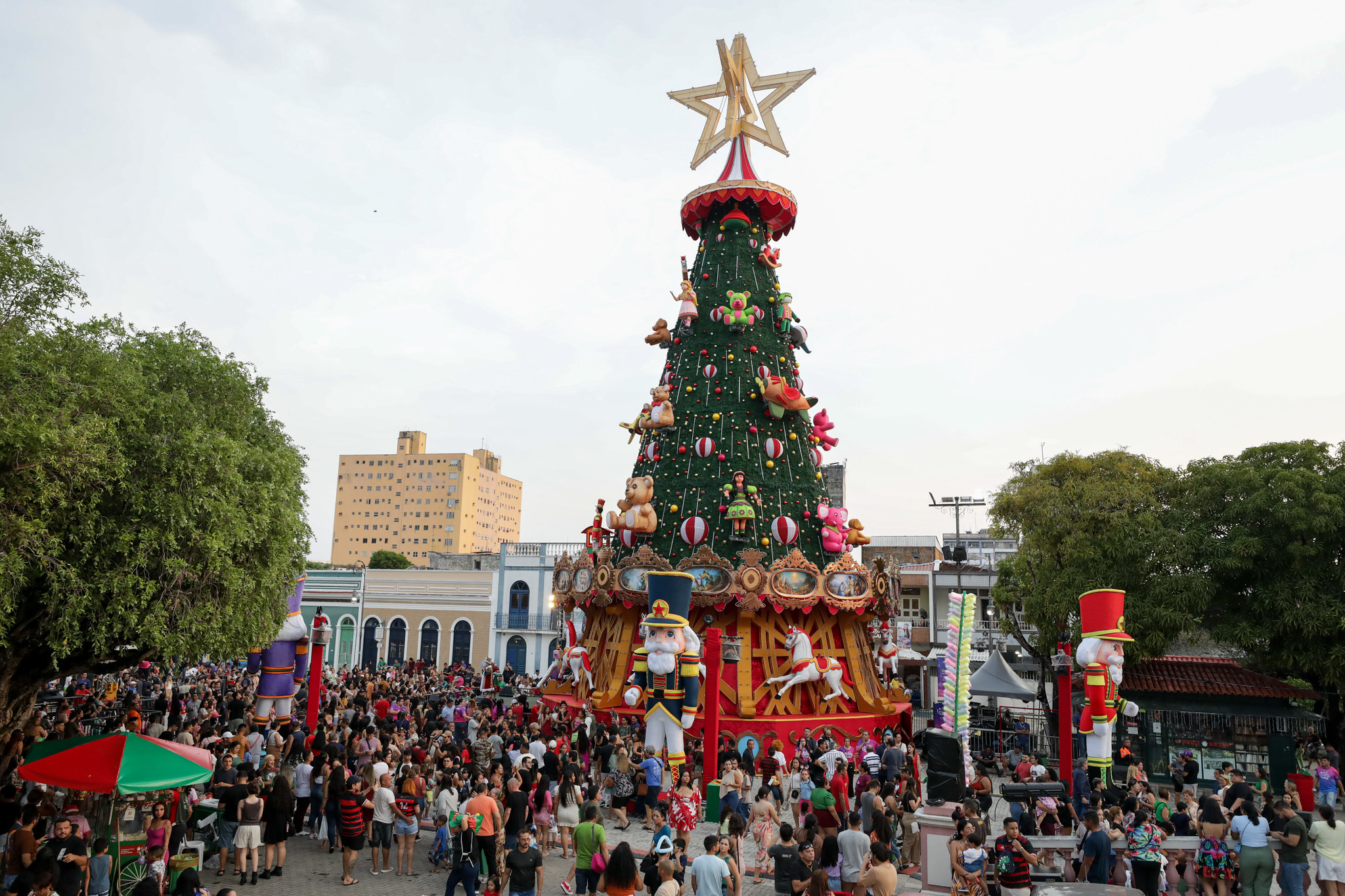 Programação artística do Largo São Sebastião estreia hoje; confira