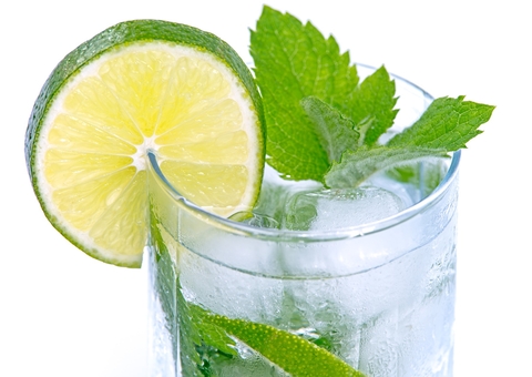 Chá de casca de limão pode controlar ansiedade e mais; confira