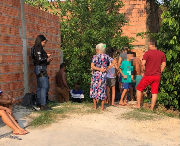 Homem é encontrado morto dentro de igarapé em Manaus