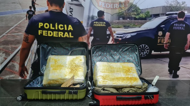 Passageira é presa no aeroporto de Manaus com 32 kg de drogas