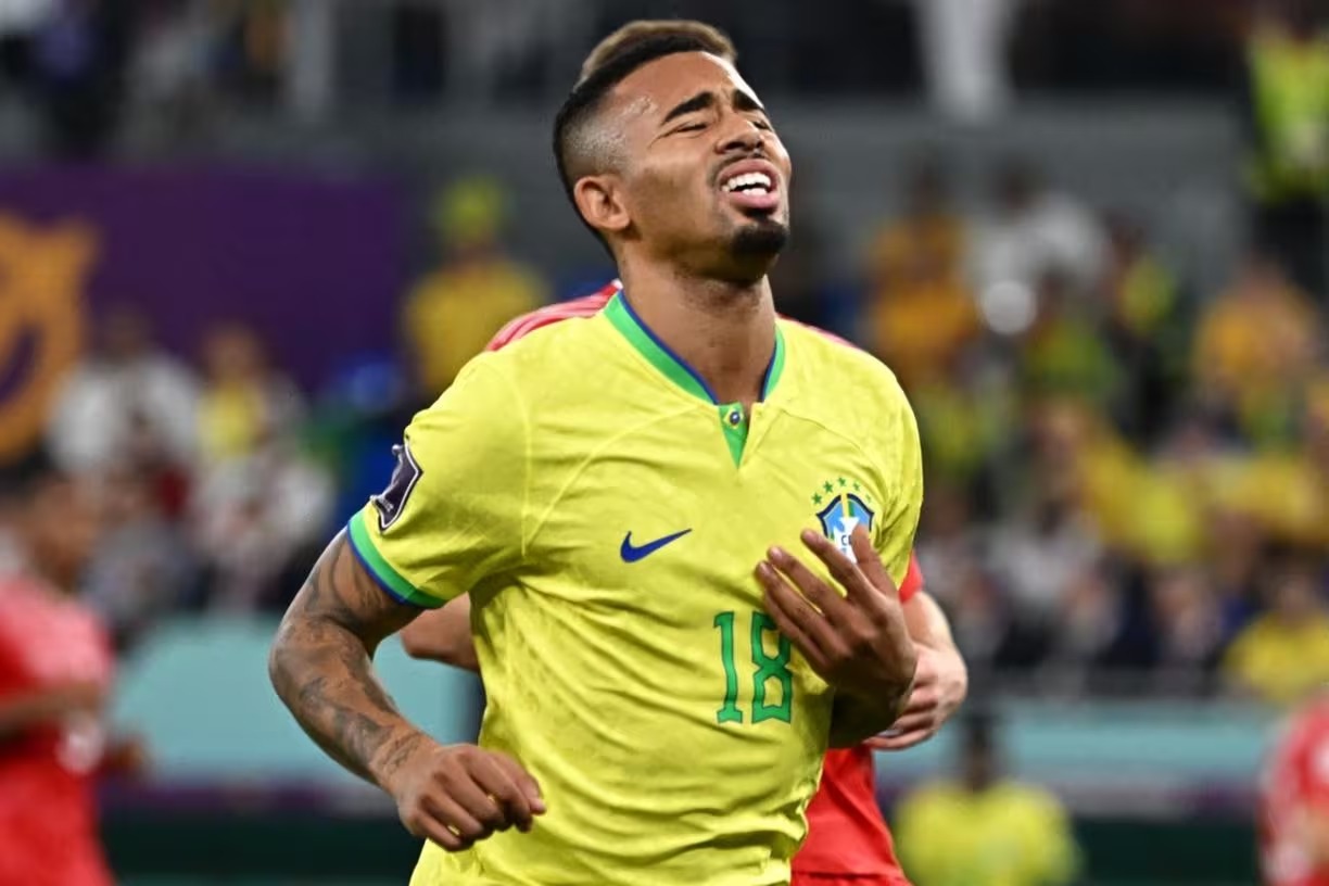 Diniz explica por que convocou Gabriel Jesus mesmo com atacante lesionado