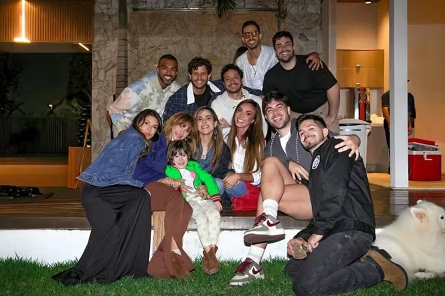 Wanessa Camargo e Allan Souza Lima surgem juntos em sítio de Nicole Bahls