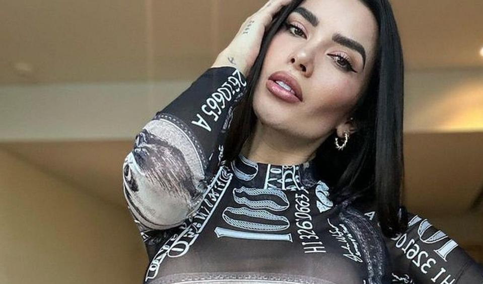 Dania Mendez é eliminada de reality mexicano e brasileiros se revoltam