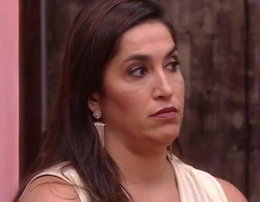 Daniele Hypolito não consegue montar quebra-cabeça gigante e perde festa