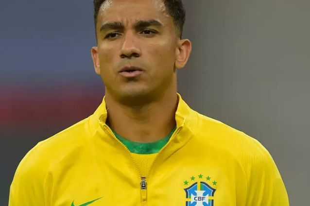 Alex Sandro e Danilo vão ao CT da seleção, e só Neymar fica no hotel