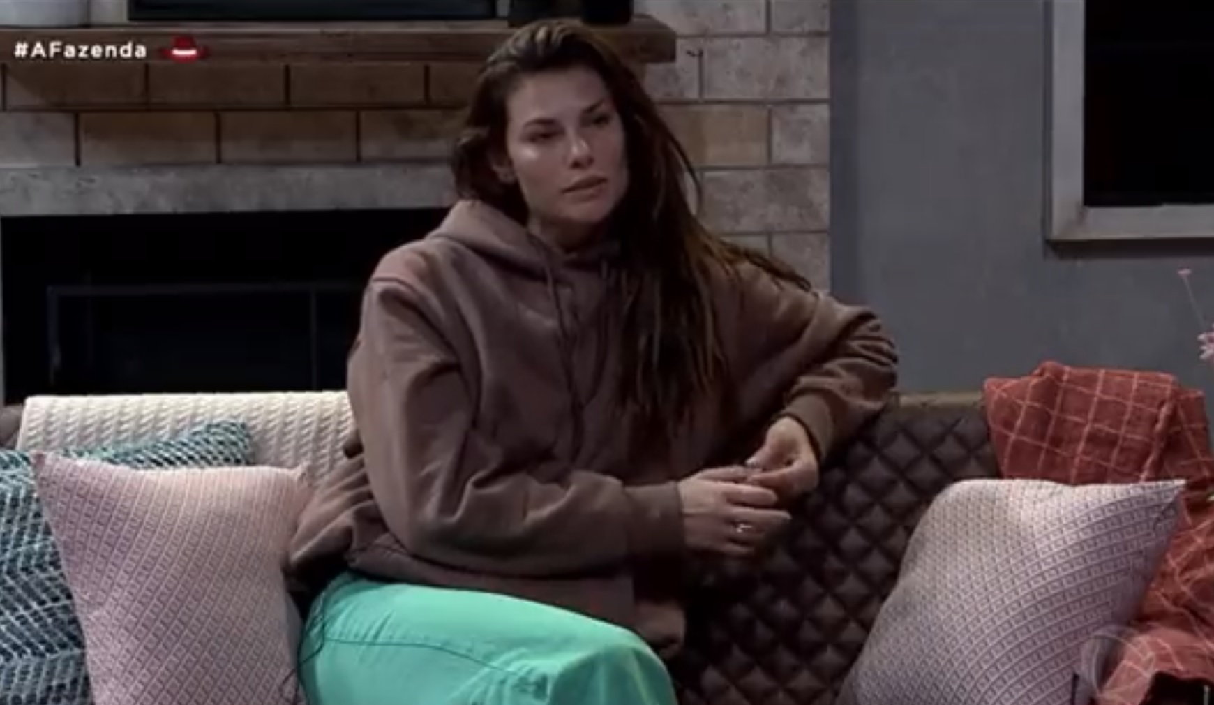 Record exibe depoimento de Dayane em edição ao vivo de A Fazenda; assista