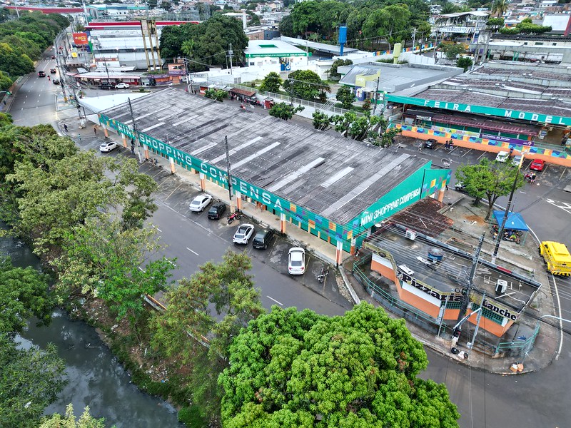 Prefeitura intensifica obras no Minishopping da Compensa em Manaus
